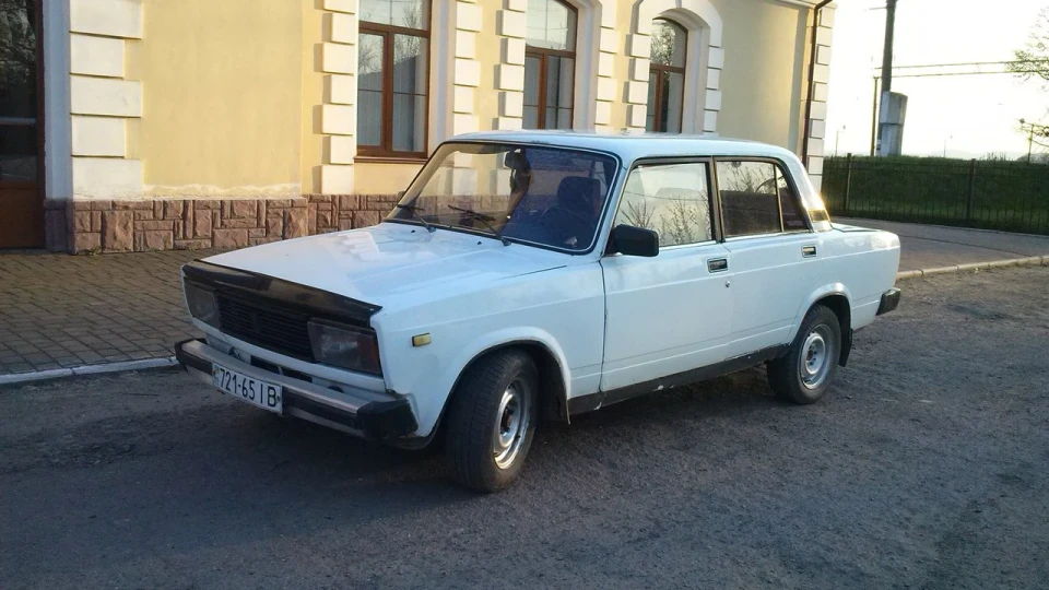 Lada 2105 2