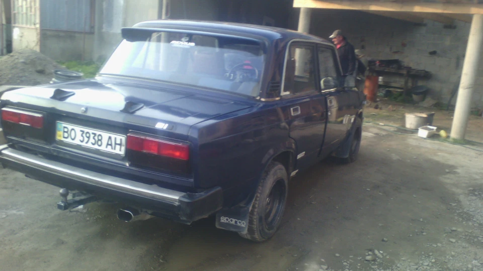 Lada 2105 3