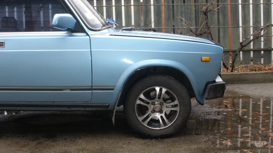 Lada 2105 3