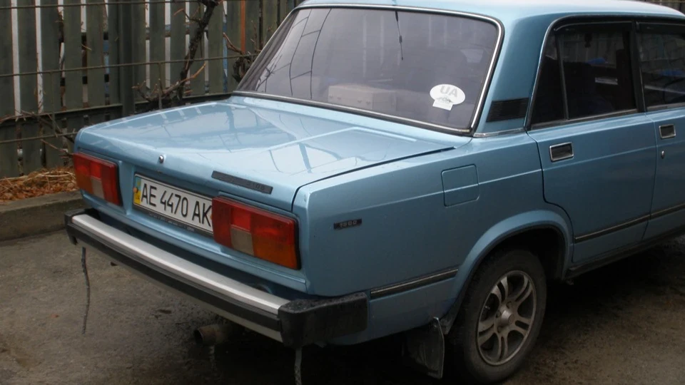 Lada 2105 4