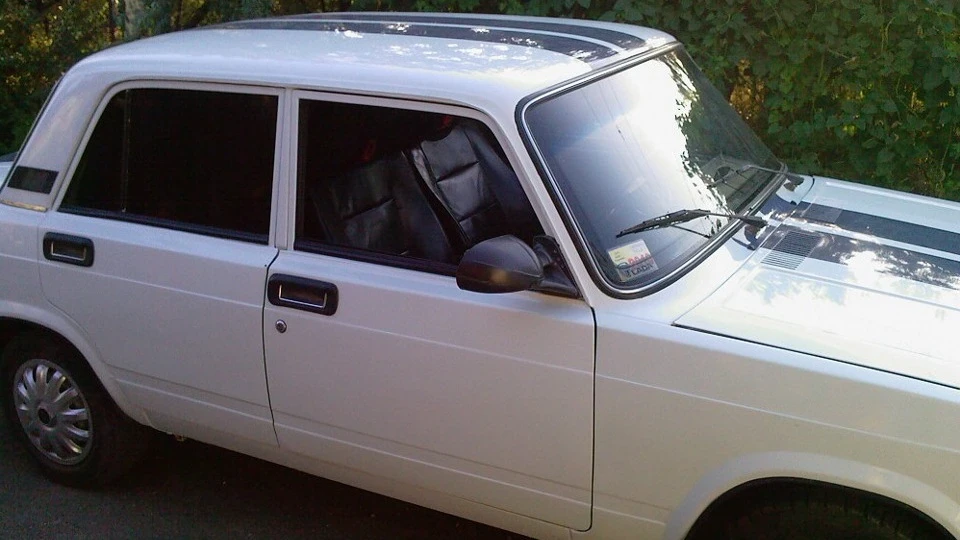 Lada 2105 3