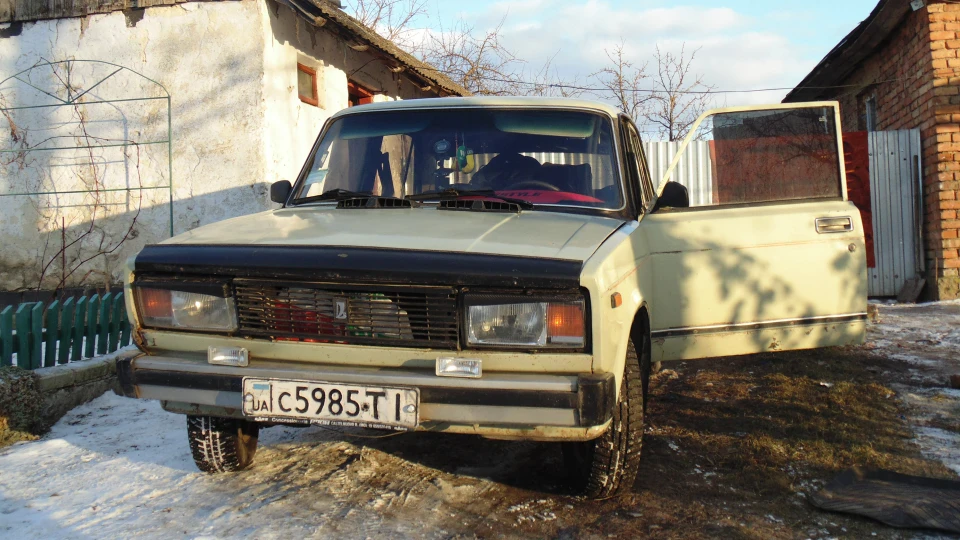 Lada 2105 2