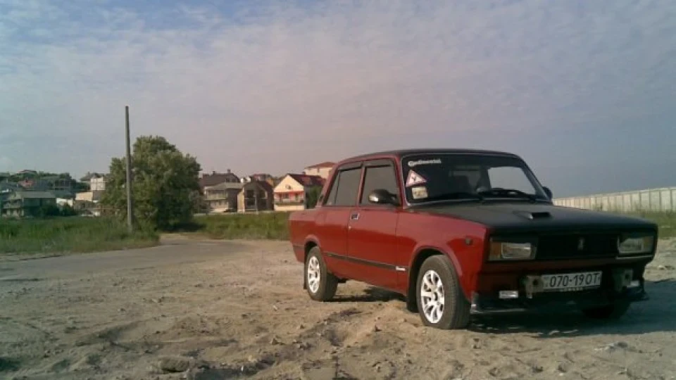 Lada 2105