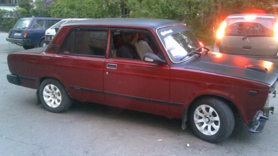 Lada 2105 2