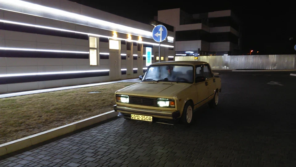 Lada 2105 3