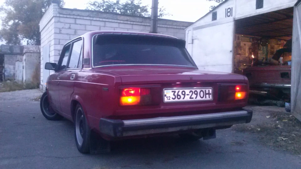 Lada 2105 3