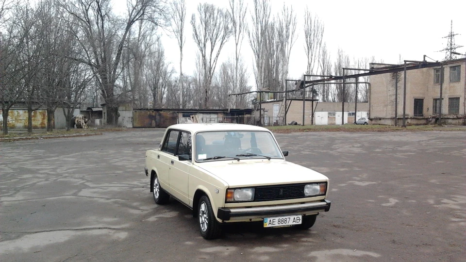 Lada 2105 3