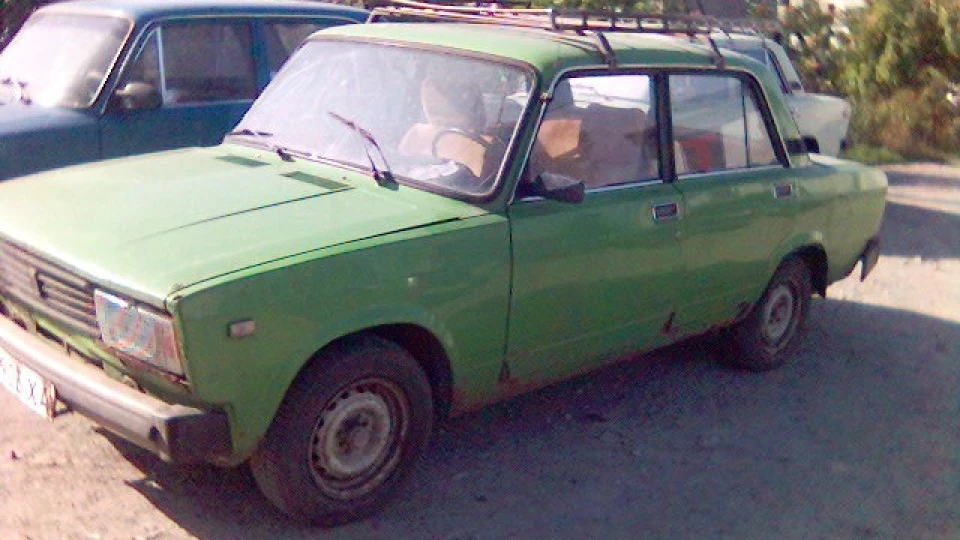 Lada 2105 4