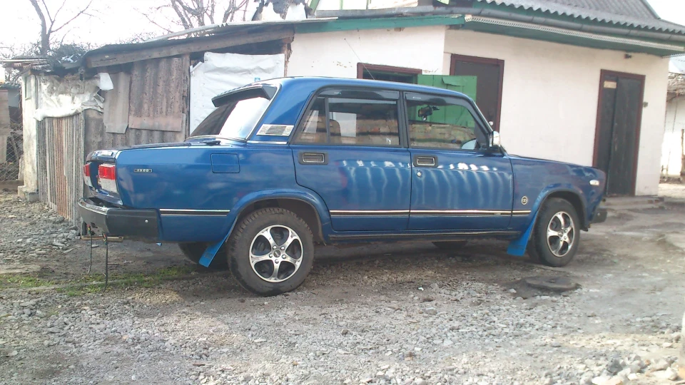 Lada 2105 3