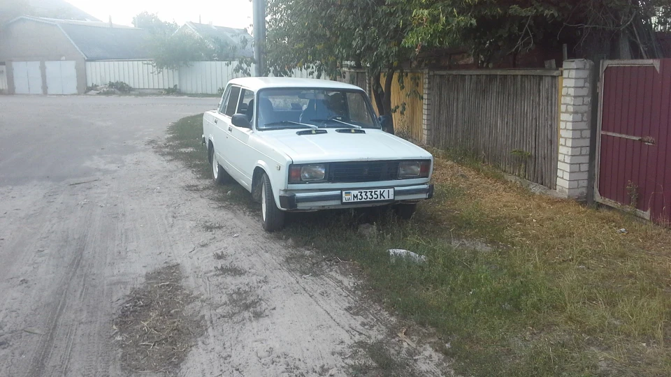 Lada 2105 3