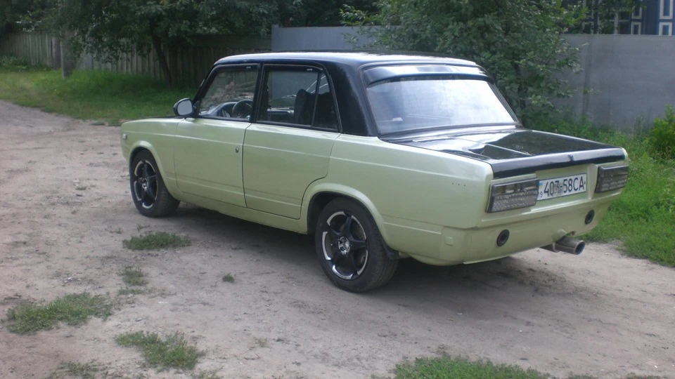 Lada 2105 3