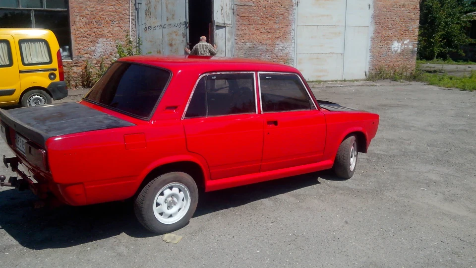 Lada 2105 3