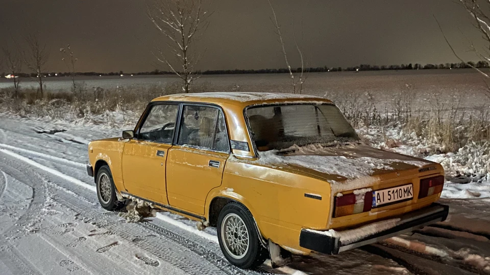 Lada 2105 4