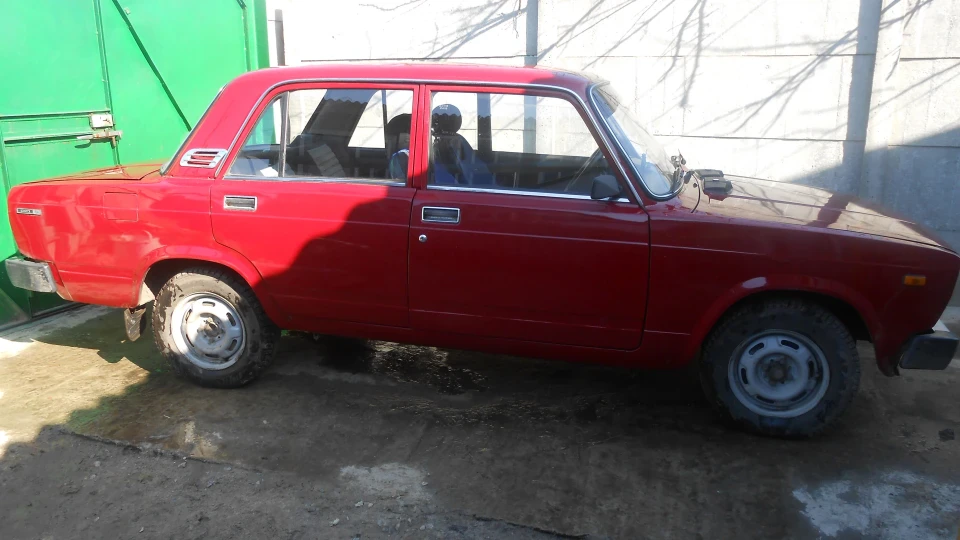 Lada 2105 2