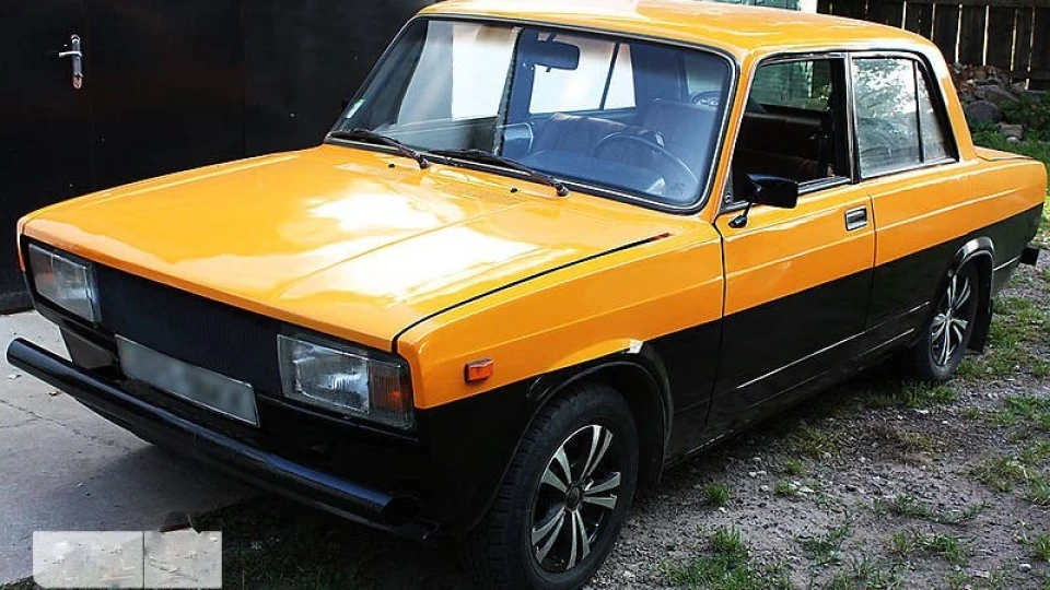 Lada 2105 3