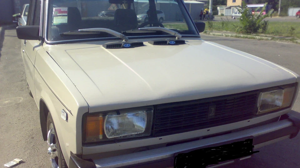 Lada 2105 3