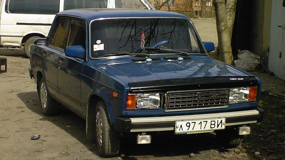 Lada 2105 4