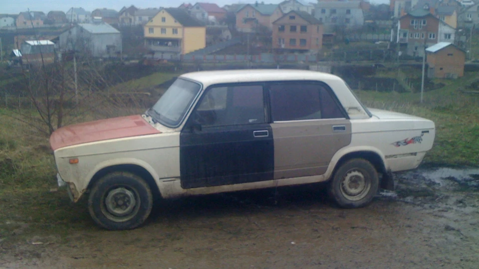 Lada 2105 4