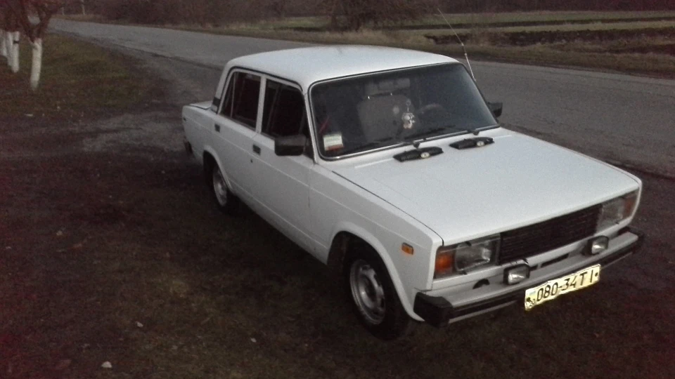 Lada 2105 3