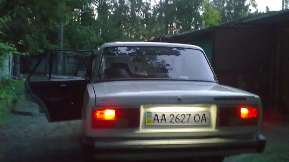 Lada 2105 1300S Біла хмара 3