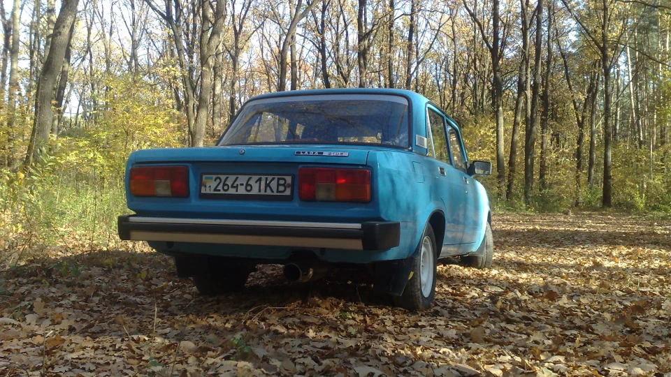 Lada 2105 1300s класика 3