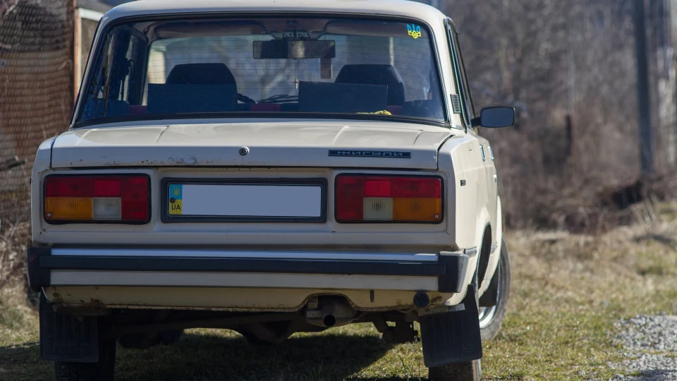 Lada 2105 1300S 3