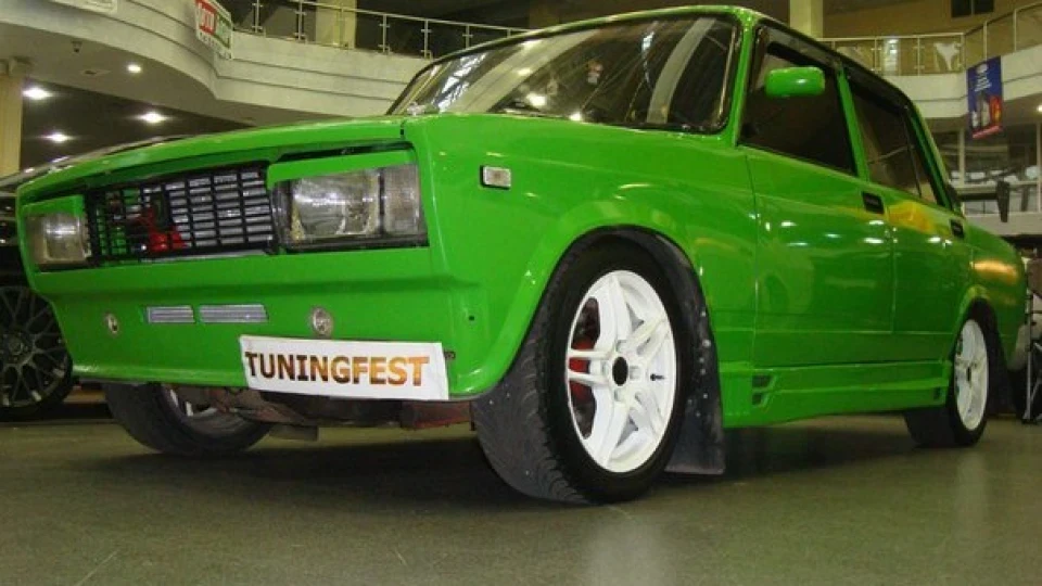 Lada 2105 16v"EVIL SHREK" 5