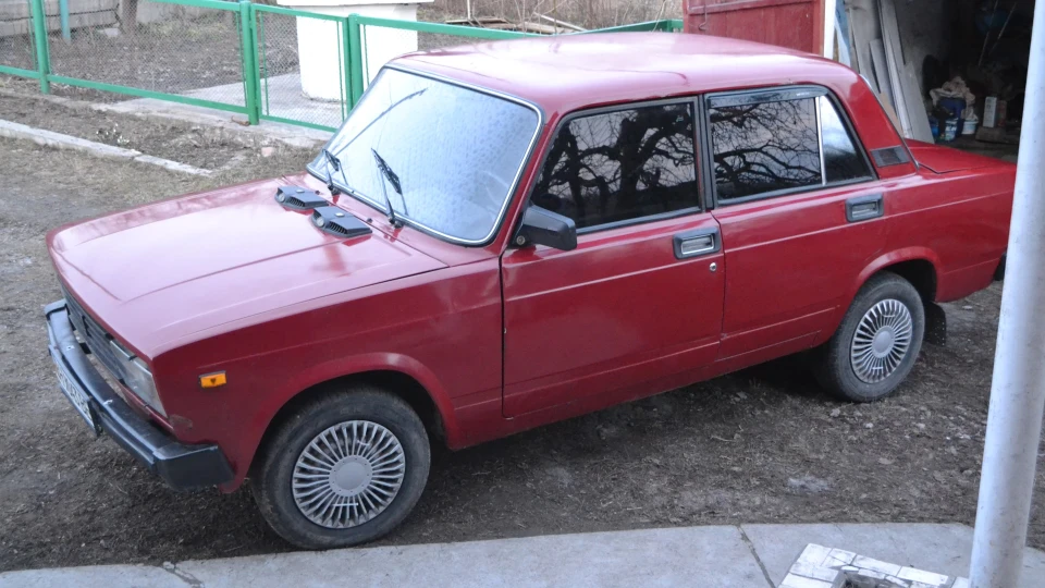 Lada 2105 Ашотмобіль 4
