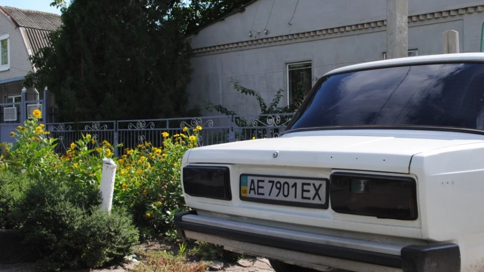 Lada 2105 біла, 1.5 карб, ремінь 5