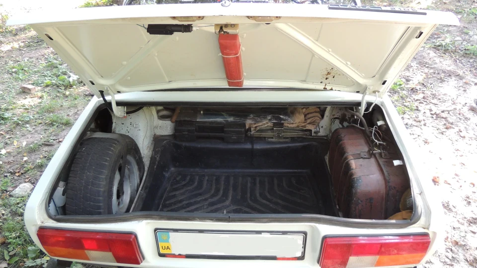 Lada 2105 Біла ластівка 4
