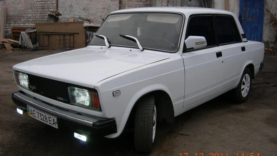 Lada 2105 Біла НяШкА 2