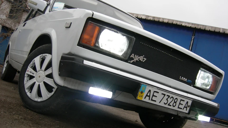 Lada 2105 Біла НяШкА 4