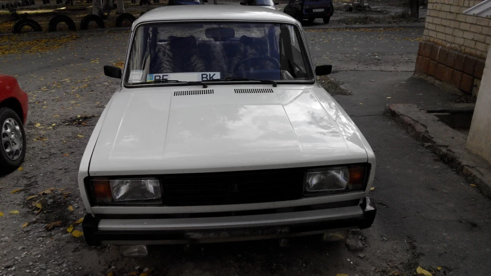 Lada 2105 Біленький П'ятак )
