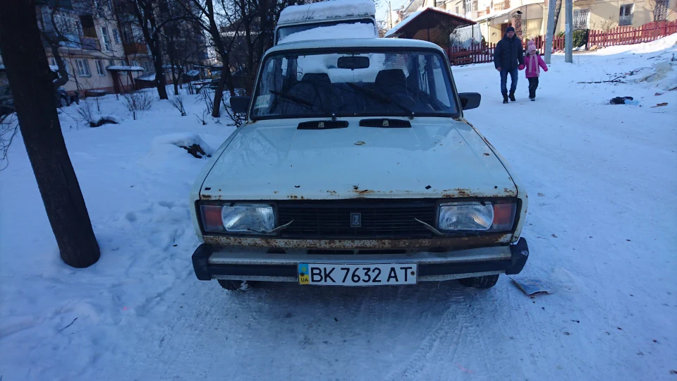 Lada 2105 Білий таз