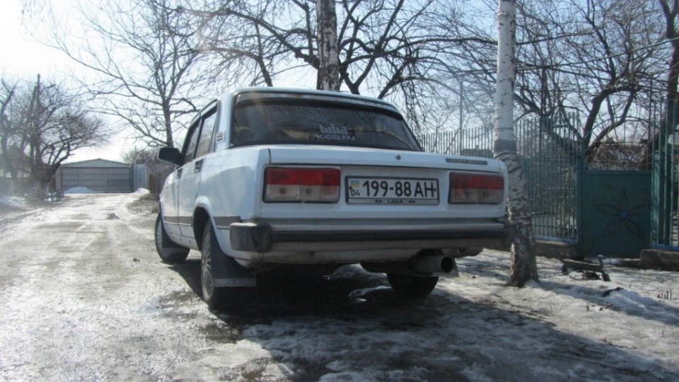 Lada 2105 Білий ТаЗ 2