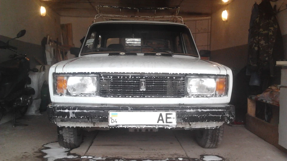 Lada 2105 Білий жиган