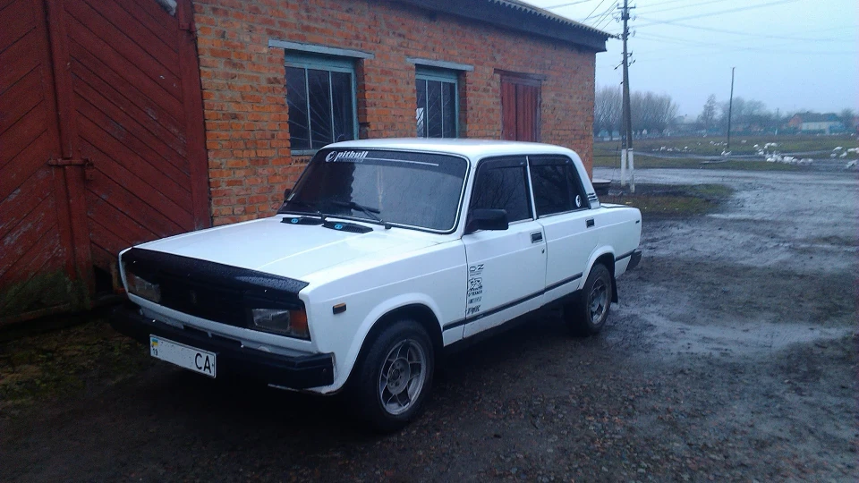 Lada 2105 Belyj Demon (1.5) 2
