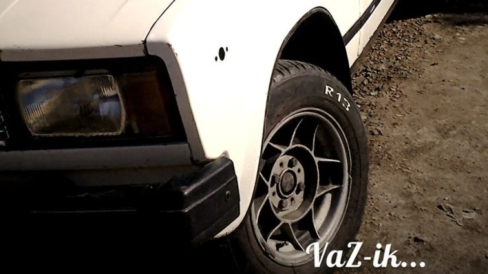 Lada 2105 Belyj Demon (1.5) 5