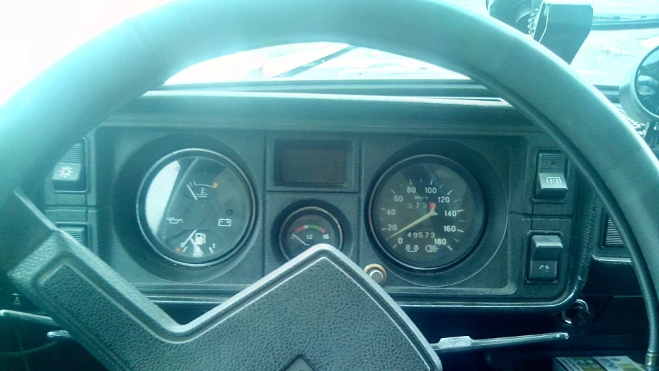 Lada 2105 Бежевий грім 4