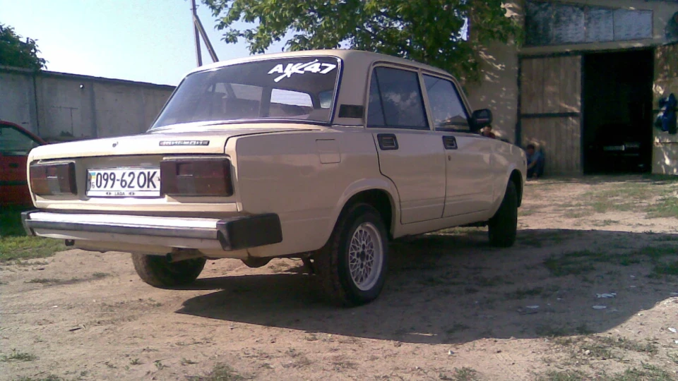 Lada 2105 Біжий кінь 2
