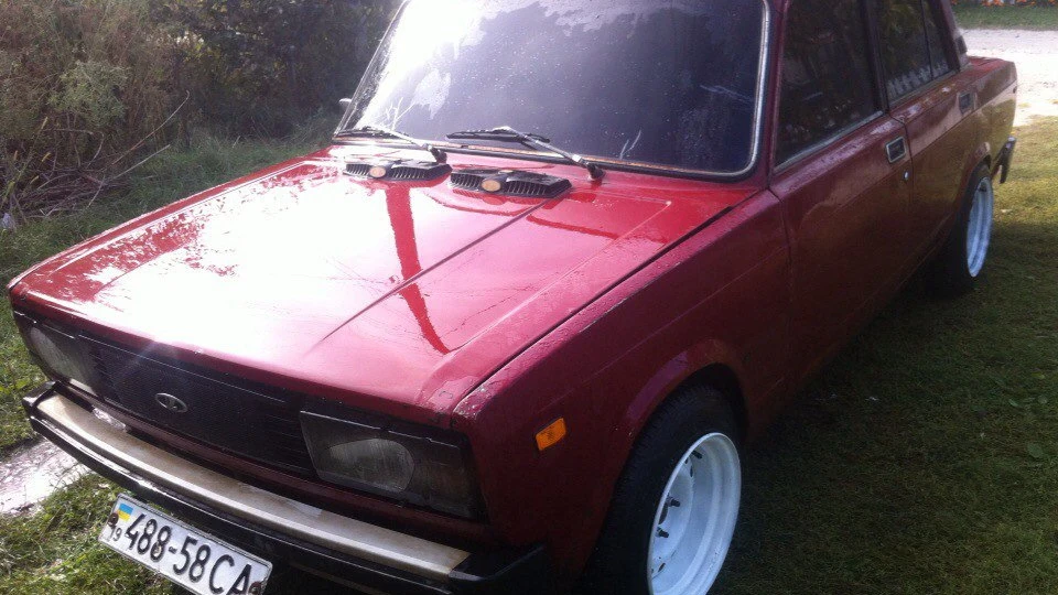 Lada 2105 Бойова Classics 4