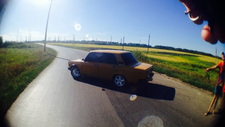 Lada 2105 bokovaz 5