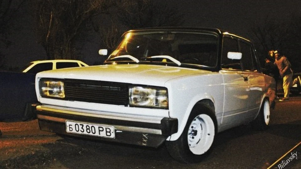 Lada 2105 дістався від діда 4