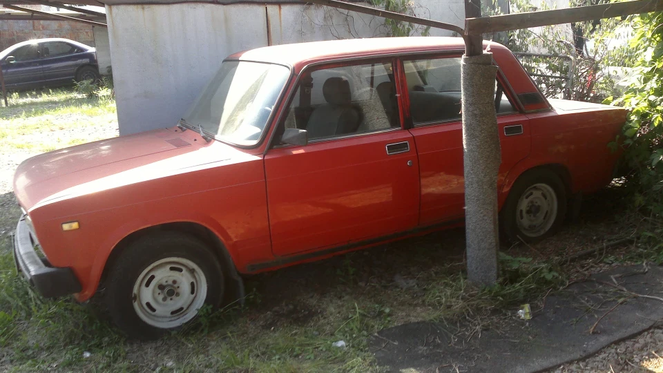 Lada 2105 foundling 5