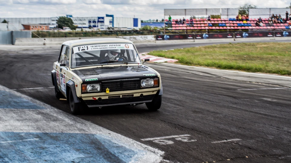 Lada 2105 GCC motorsport 3