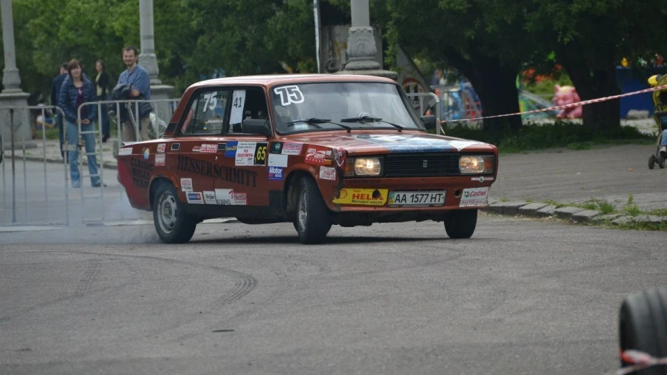 Lada 2105 Гонка 4