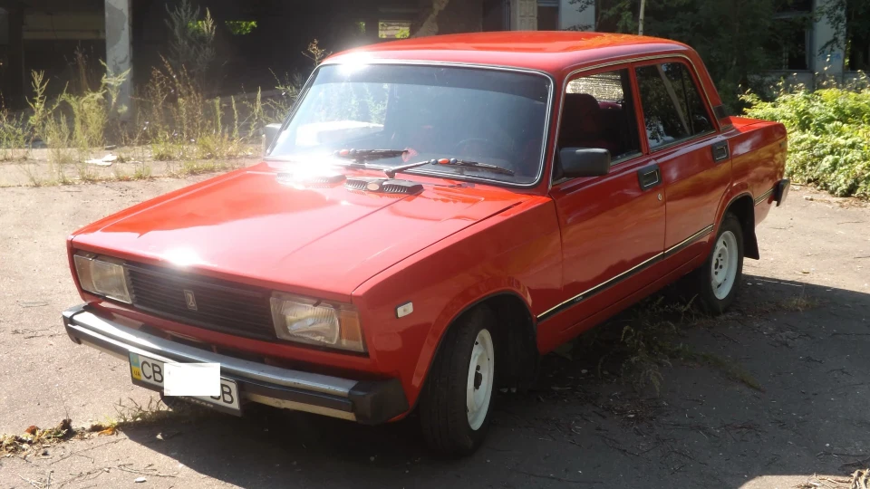 Lada 2105 Гранадер; 1.5 3
