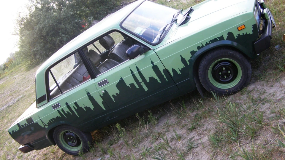 Lada 2105 Green City 4