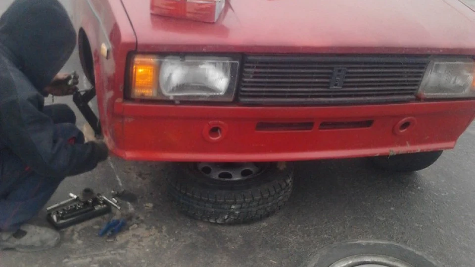 Lada 2105 червона бестія