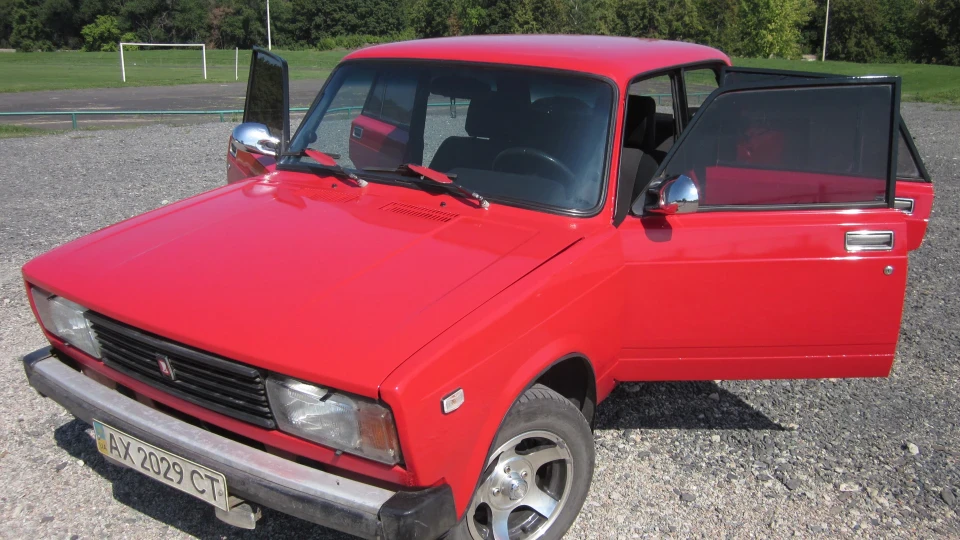 Lada 2105 Червона Спека 5
